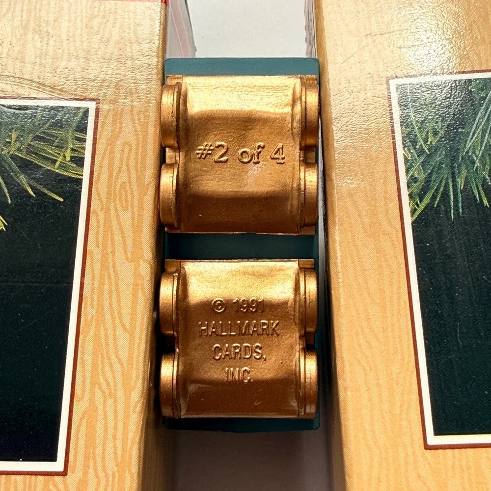 1991 Hallmark Keepsake Claus & Co RR Train Ornament Set 1-4 with Display Base